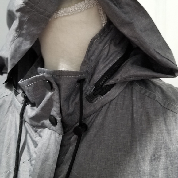 Lou and Gray utility vest 3/$20 - Picture 4 of 10